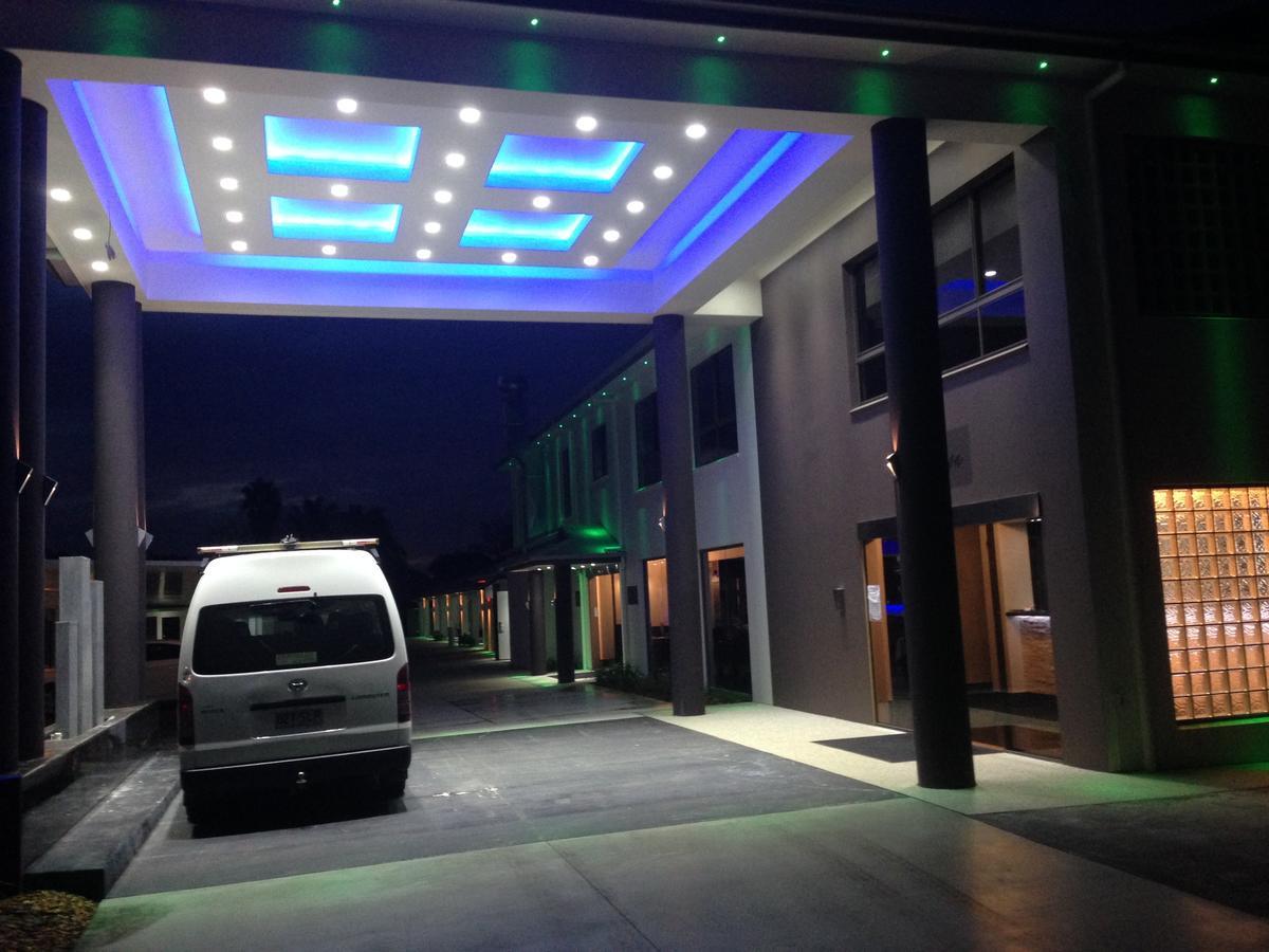 Western Downs Motor Inn Miles Exteriör bild
