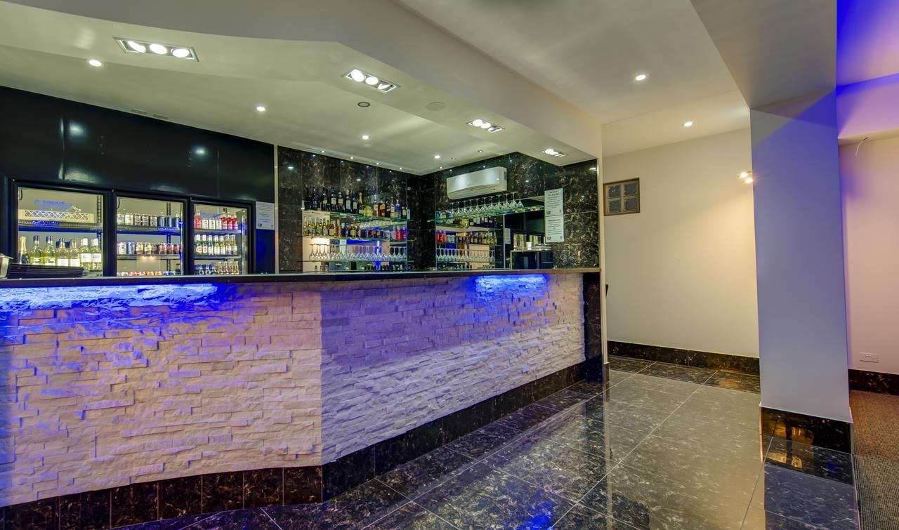 Western Downs Motor Inn Miles Exteriör bild